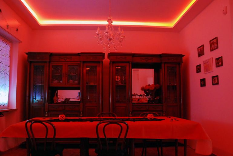 Control Casa, home automation system, home automation, electrosmog, electromagnetic waves, Halloween dining room, home automation system in the province of Varese